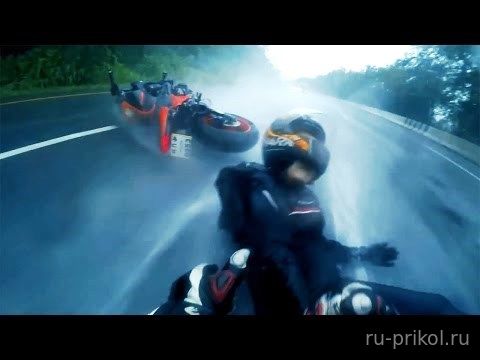 Падение мотоциклиста. Видео