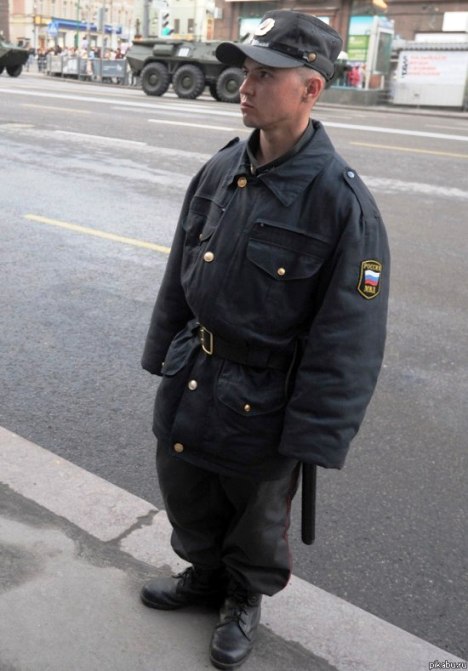 В России предложили называть военных и полицейских «господами» 73295969
